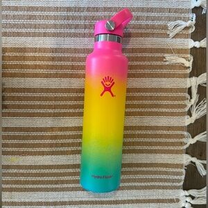 Hydro Flask Hawaiian Rainbow 24oz Standard Mouth Flex Cap Water Bottle